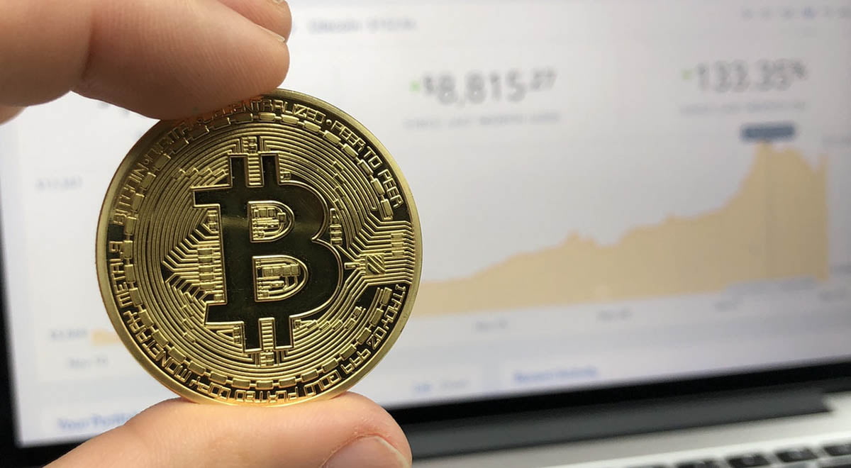 BITCOIN: 10 intrebari si raspunsuri despre investitiile in bitcoin